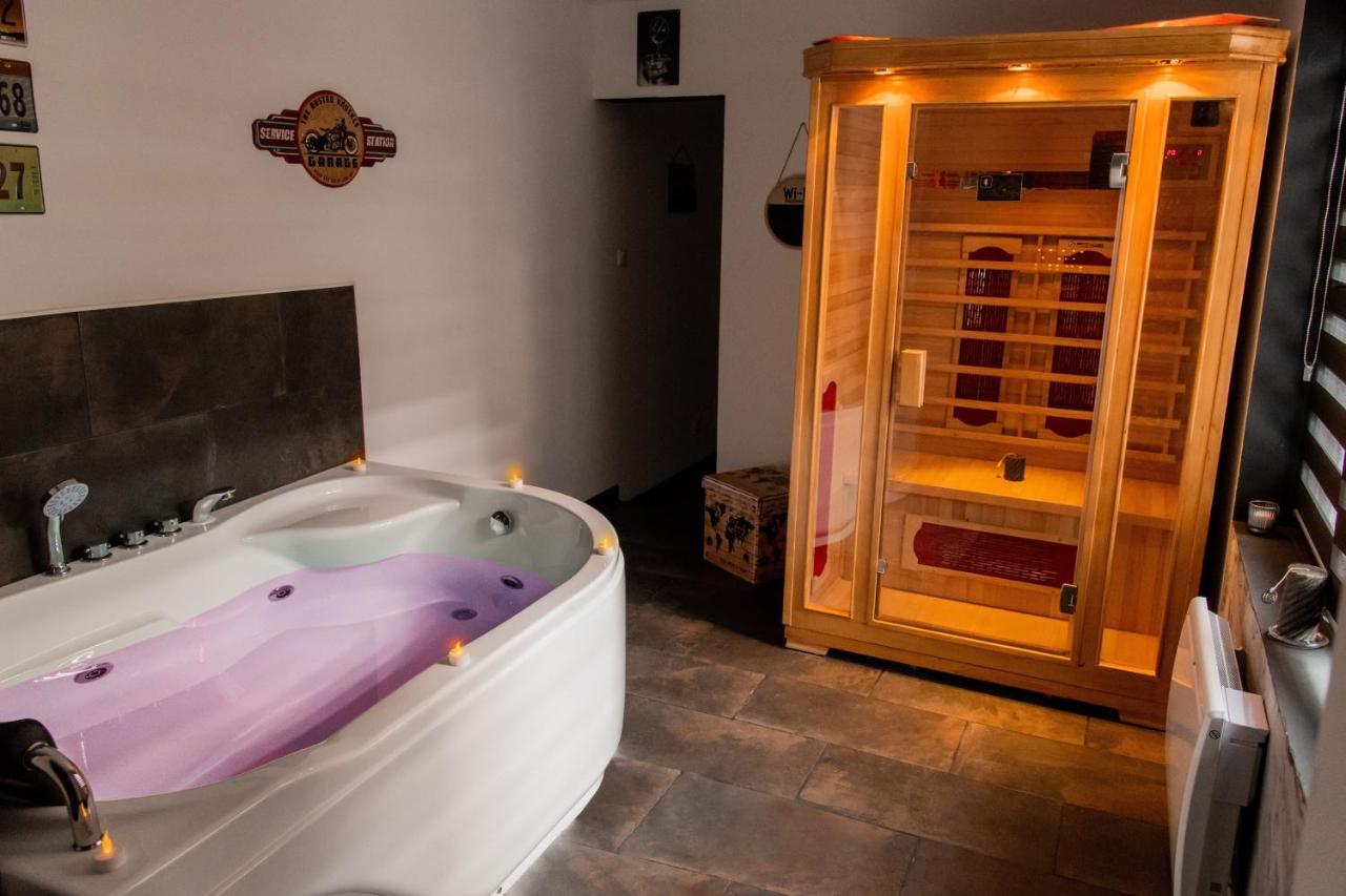 Aux 3 Nuances Suites Privatives & Spa Calais Exteriér fotografie